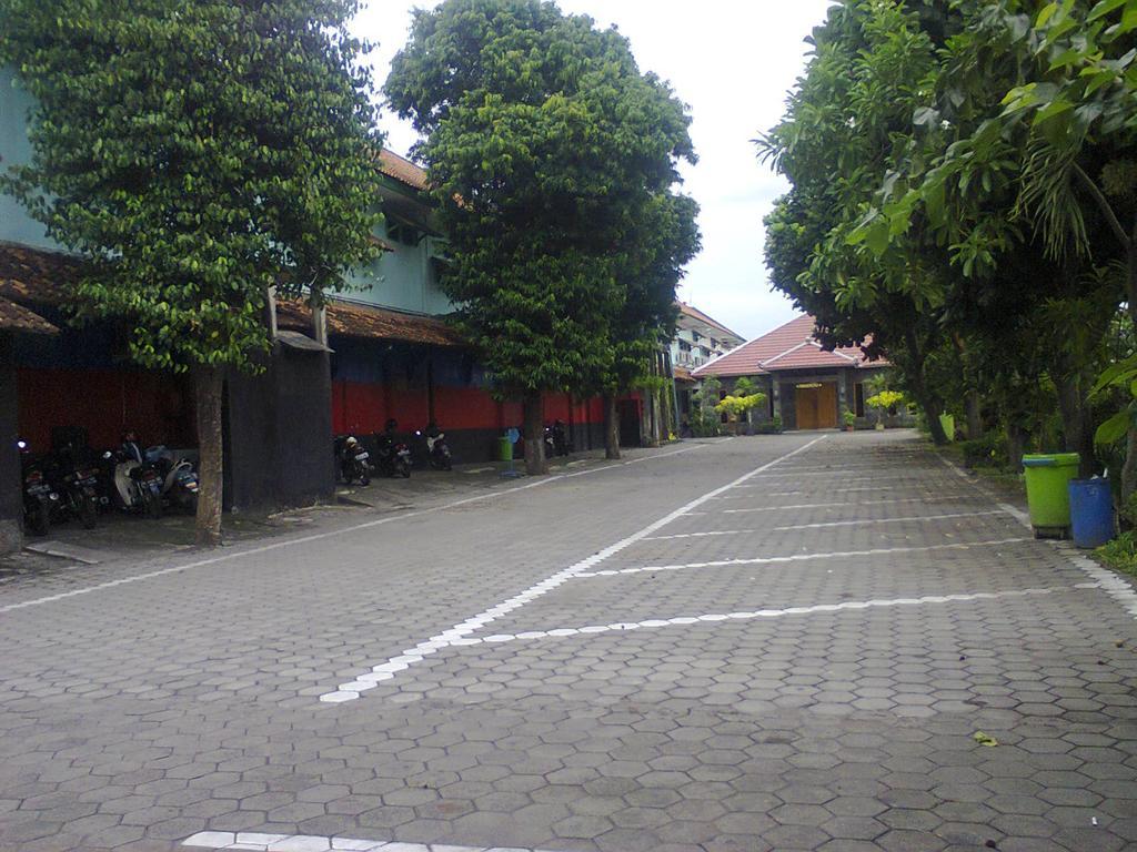 Hotel Galuh Prambanan Exterior photo